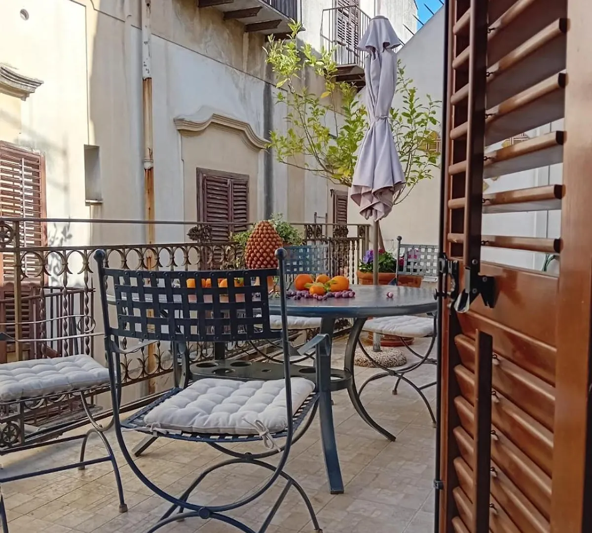 Penthouse Luxury Quattro Canti Palermo 0*,  Italia