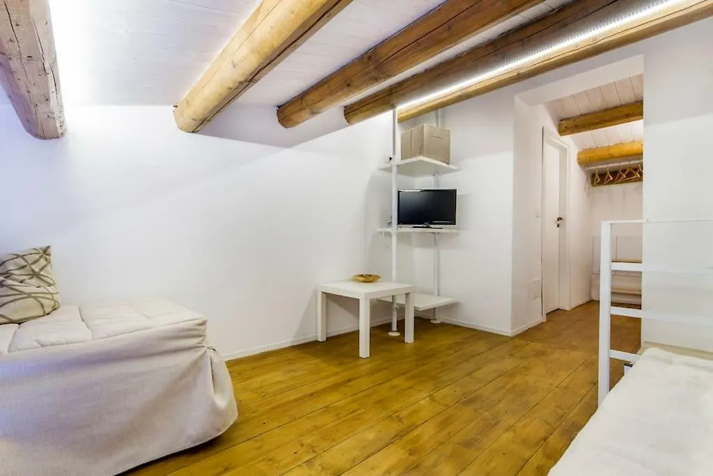 Penthouse Luxury Quattro Canti Palermo 0*,