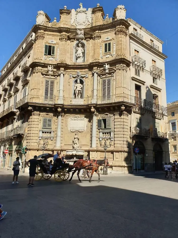 Penthouse Luxury Quattro Canti Palermo 0*,  Italia